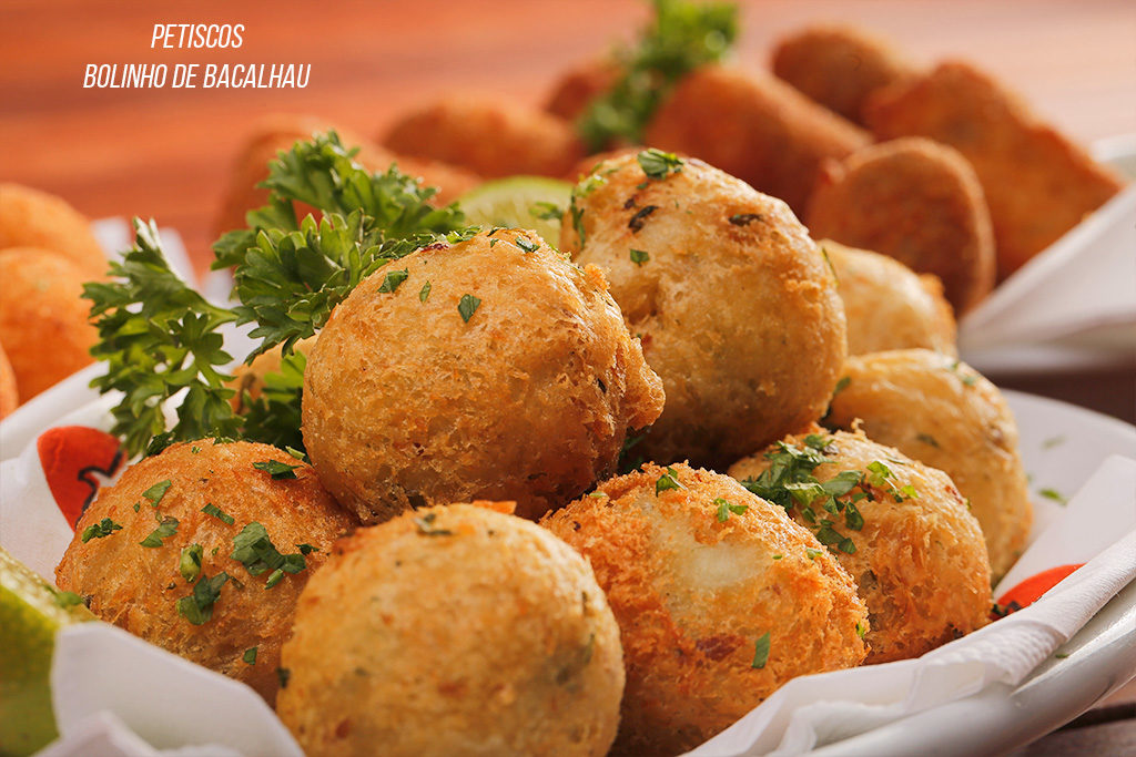 petiscos-bolinho-de-bacalhau-1024x683 (1)