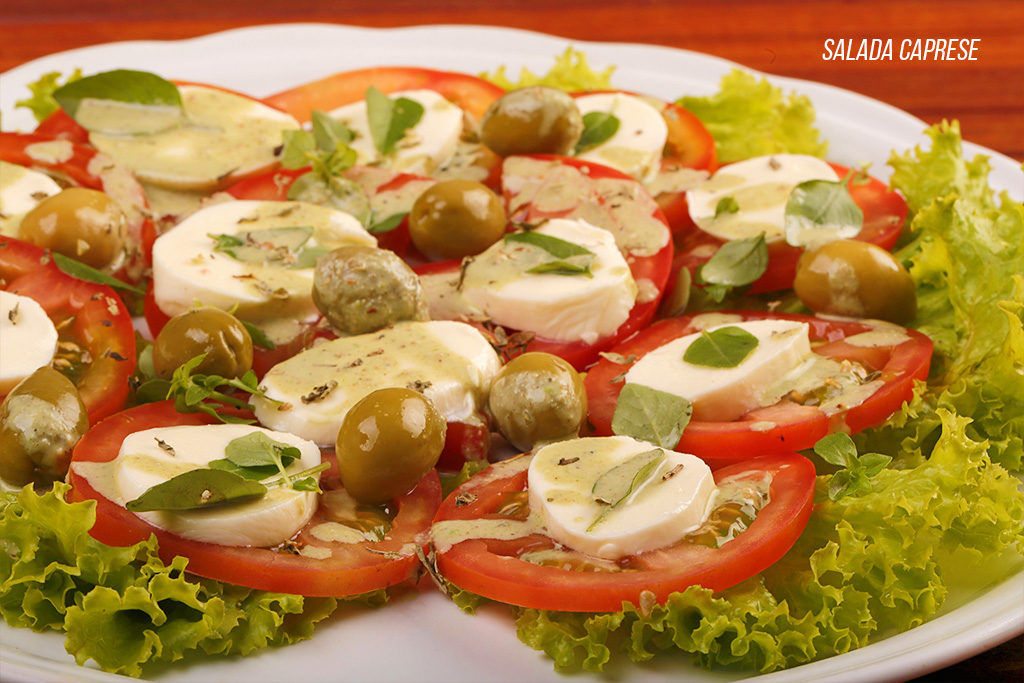 salada-caprese-2-1024x683